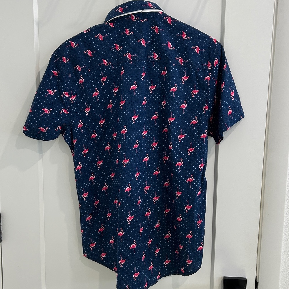 NWT Fresh Prints of Bel Air flamingo short-sleeve button-down shirt |Size Med - Picture 3 of 9